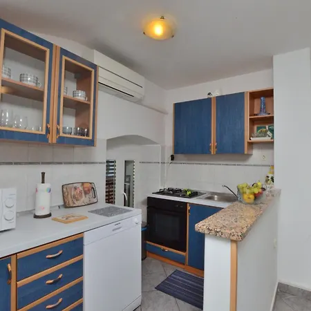 Lory Apartment