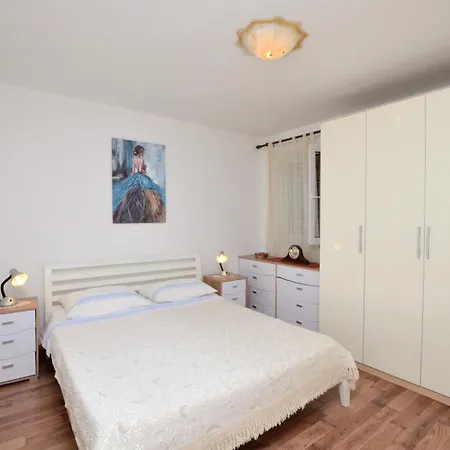Apartment Lory Rabac